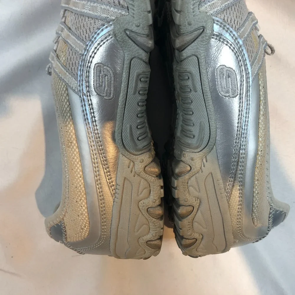 Skechers Bikers Step-Up SN21213 Slip On Leather Silver Shoes Womens US 8 EU 39‎